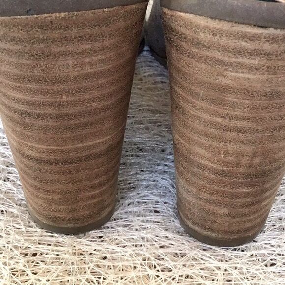Lucky Brand RIGINA Taupe Perforated Stacked Wedge Heel Sandals - Picture 9 of 14